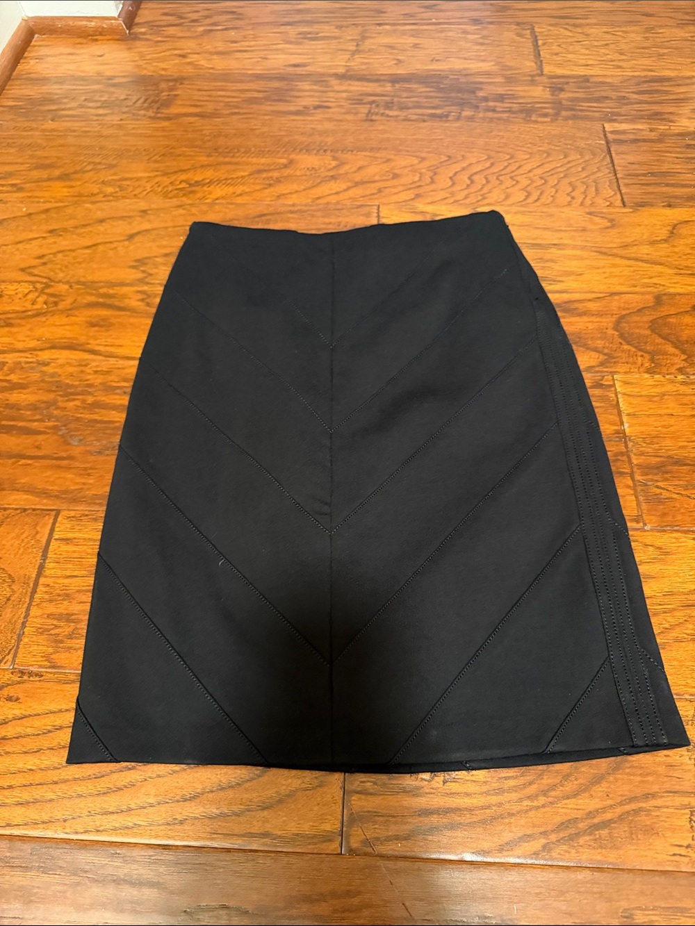 White House Black Market Black Chevron-Panel Pencil Skirt